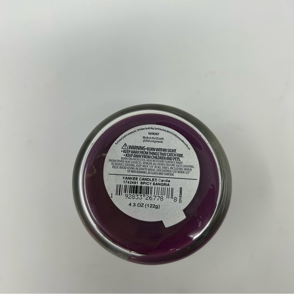 Yankee Candle Spicy Sangria Small Jar Candle - Picture 4 of 4